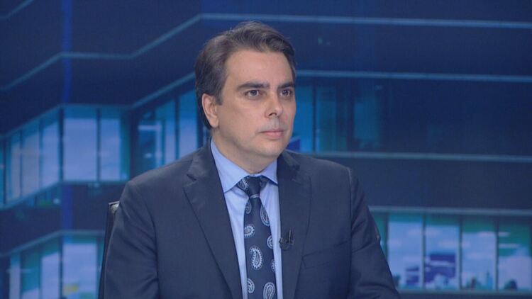 Асен Василев: Спряхме течове по кранчета, има доста засегнати фирми и интереси