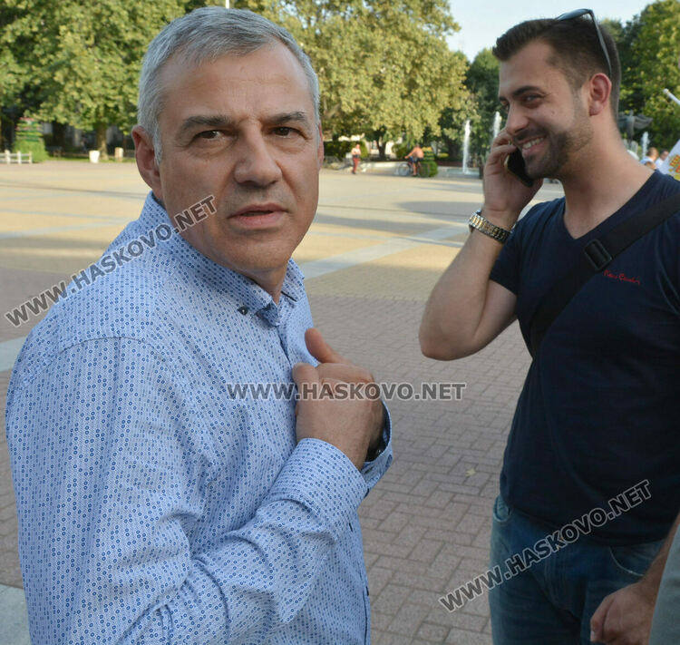 В Хасково излязоха на протест за качествена вода на достъпна и разумна цена