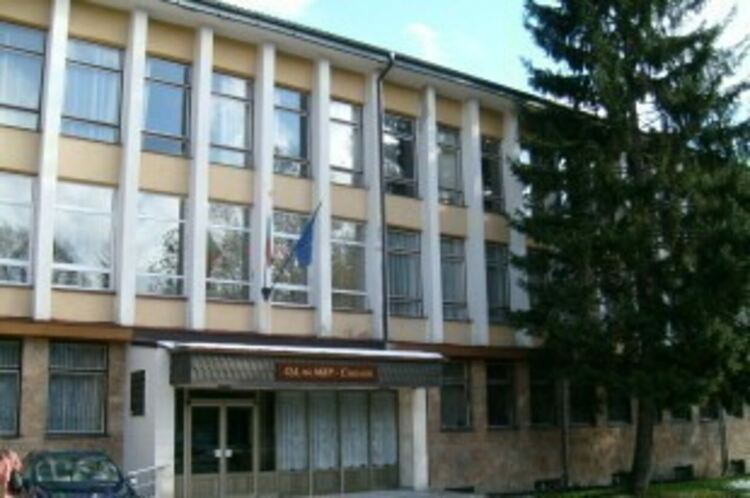 "Паспортна" служба работи с удължено работно време