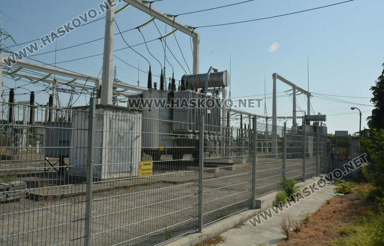 Токът в Хасково спрял снощи заради взрив в съоръжения в подстанция