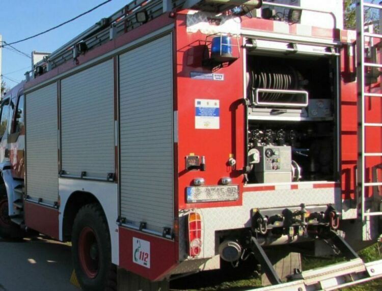 "Алфа Ромео" изгоря преди зазоряване