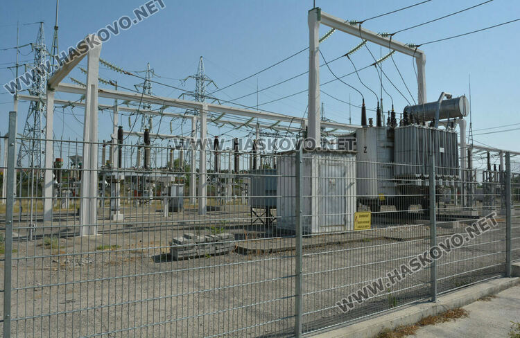Токът в Хасково спрял снощи заради взрив в съоръжения в подстанция