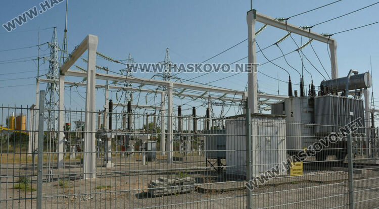 Токът в Хасково спрял снощи заради взрив в съоръжения в подстанция