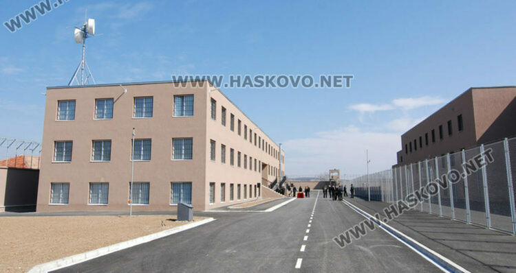 14 нови случая на коронавирус в Хасковско, заразен е и бежанец от Специален дом