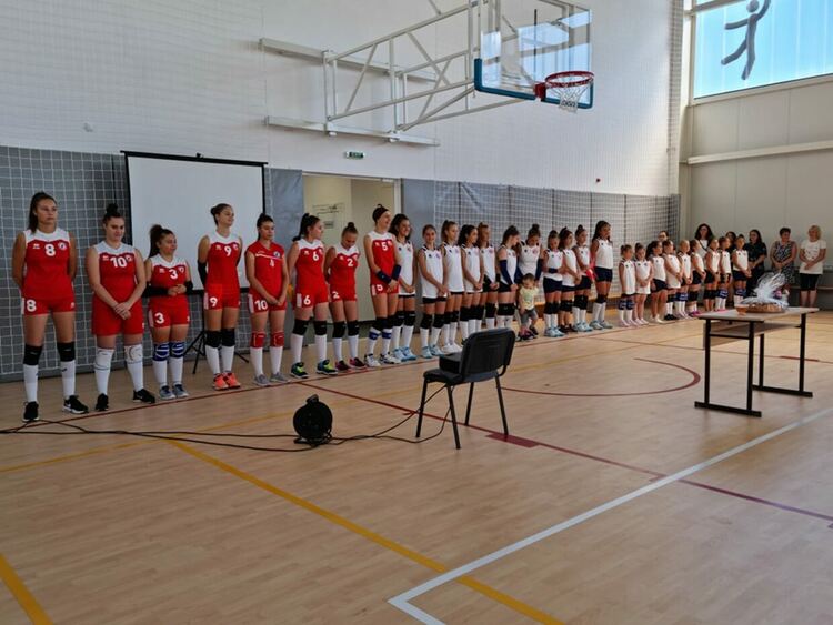 Заместник-кметът Петров откри официално новата спортна зала в Тополово (снимки)