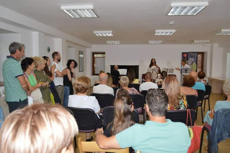 Джаз звуча на живо под звездите на Момчиловци