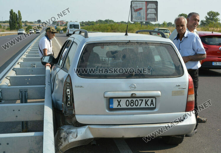 Хюндай и Опел се разбиха край Хасково