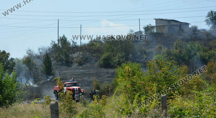 Пожар изпепели къща във вилната зона на Харманли
