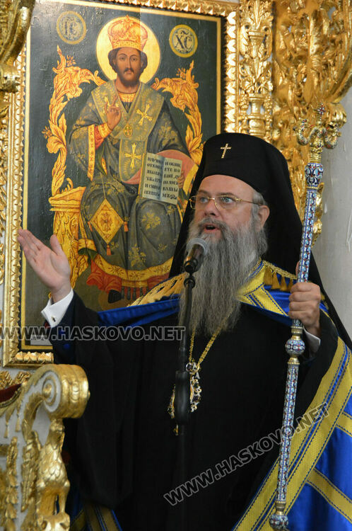 Хасково посрещна Пловдивския митрополит Николай и чудотворната икона на Света Богородица "Златна ябълка"