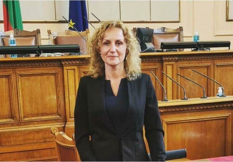 Ако няма препоръки по плана на ВиК -Хасково от общините, водата може да поскъпне, предупреди депутатката Катя Панева