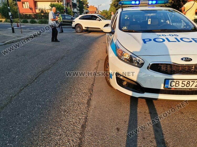 Порше и Мазда катастрофираха на Кърджалийска