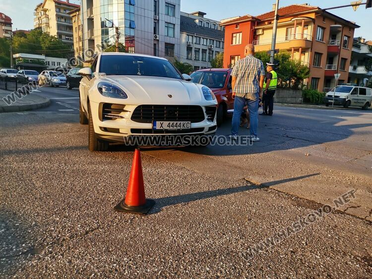 Порше и Мазда катастрофираха на Кърджалийска