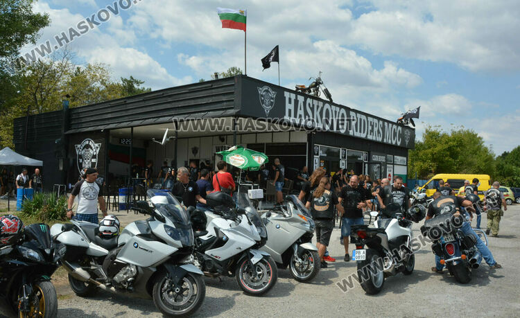 400 мотористи от цялата страна в Хасково за откриването на клуб &bdquo;Haskovo Riders&ldquo;