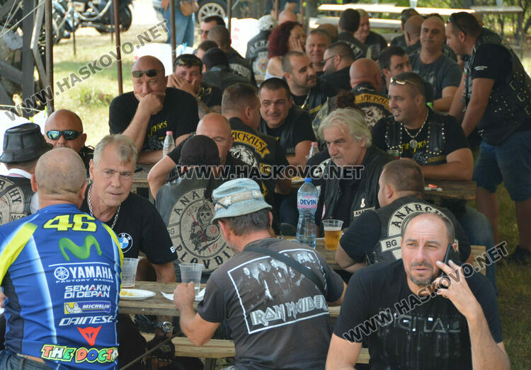 400 мотористи от цялата страна в Хасково за откриването на клуб &bdquo;Haskovo Riders&ldquo;