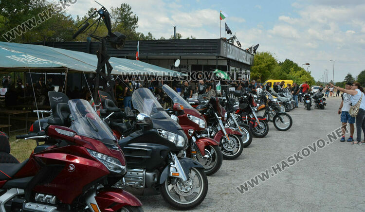 400 мотористи от цялата страна в Хасково за откриването на клуб &bdquo;Haskovo Riders&ldquo;