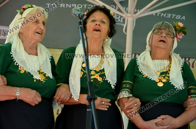 85 състава от 30 населени места на Фестивала  "По стъпките на Св.Богородица"