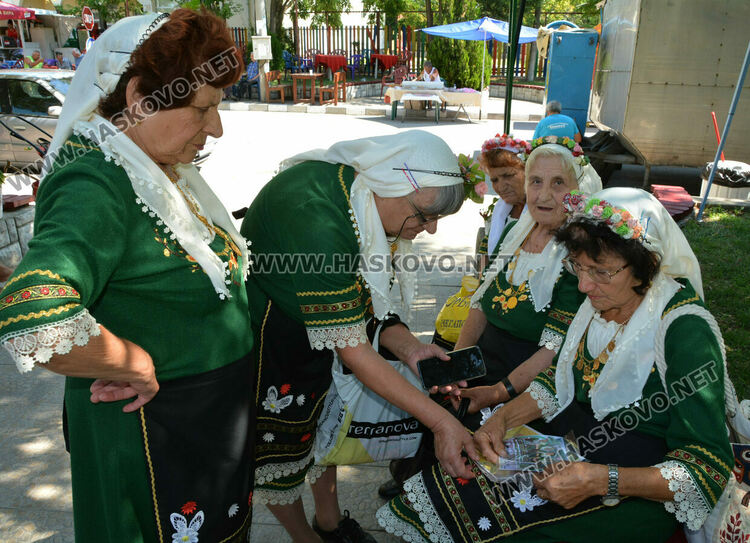 85 състава от 30 населени места на Фестивала  "По стъпките на Св.Богородица"