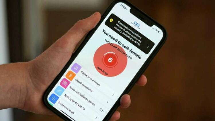 Англия отмени задължителното самоизолиране за напълно ваксинираните