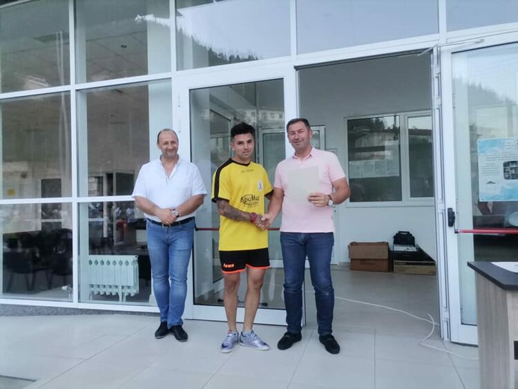 Кметът на Мадан награди най-изявените спортисти на общината