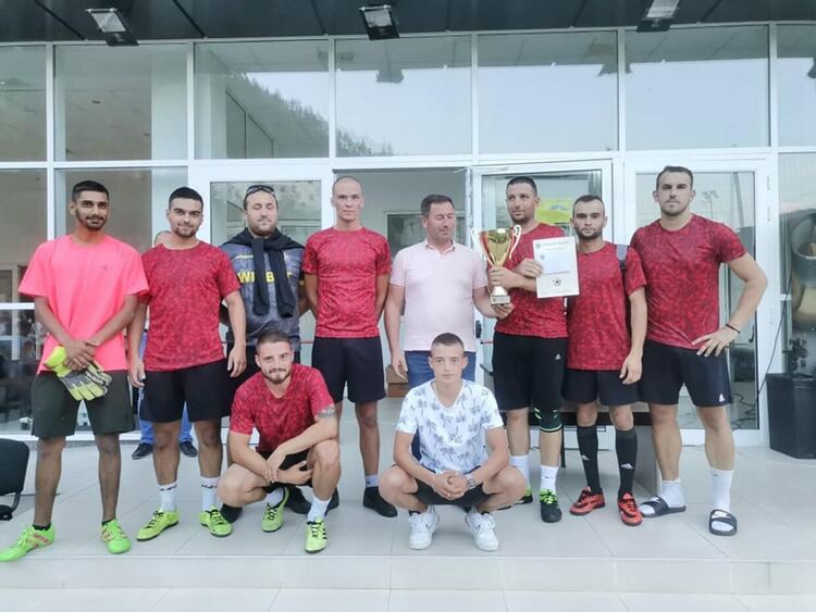 Кметът на Мадан награди най-изявените спортисти на общината