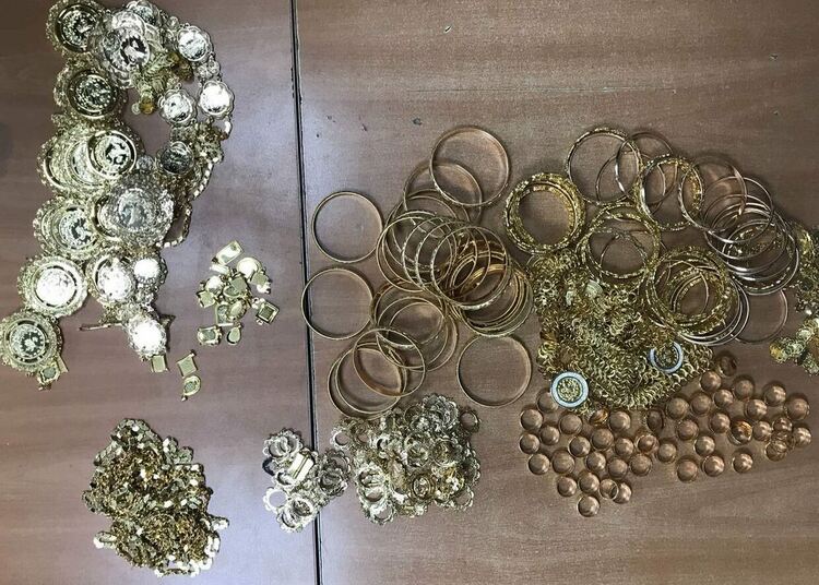 снимки : Агенция "Митници"