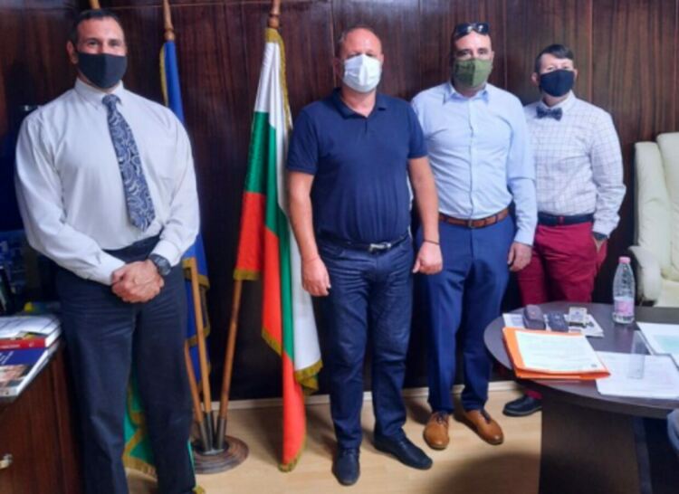 Затварят пътя Поройна - Леново за военни учения