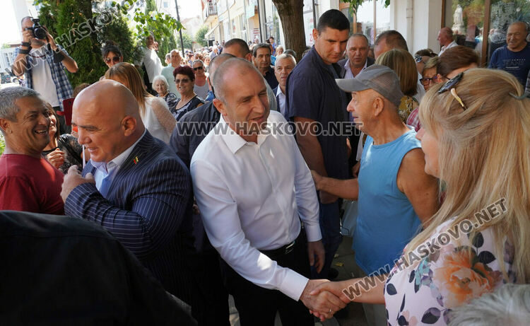 Президентът Румен Радев в Тополовград: Призовавам партиите към компромис