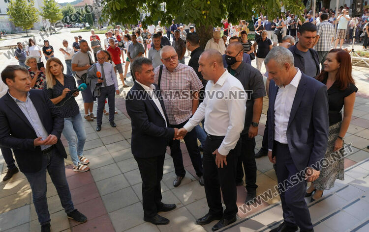 Президентът Румен Радев в Тополовград: Призовавам партиите към компромис