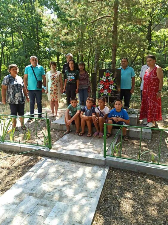 ГЕРБ почете паметта на загиналите граничари край с.Черничево