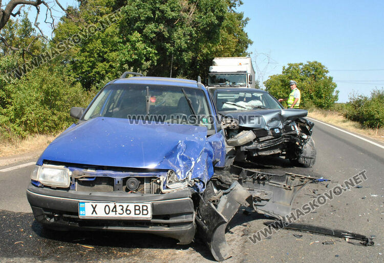 Млад мъж пострада при катастрофа между Конуш и Козлец