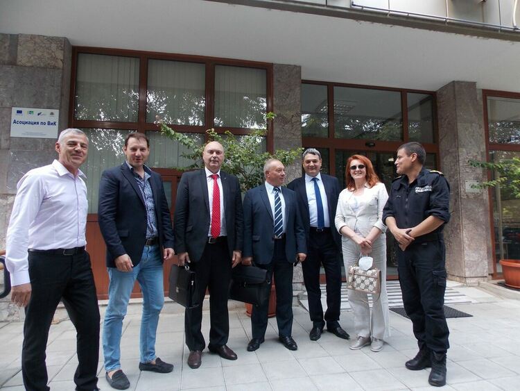 Областните управители от пограничната зона с Турция искат „Гранична полиция“ да стопанисва оградата