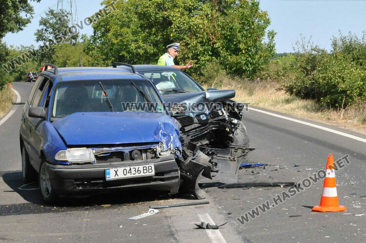 МВР: Акт за водача на Опела, причинил катастрофата между Конуш и Козлец