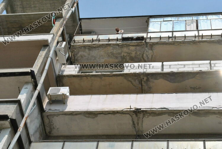 Хасковлия загина след падане от тераса в "Орфей" 