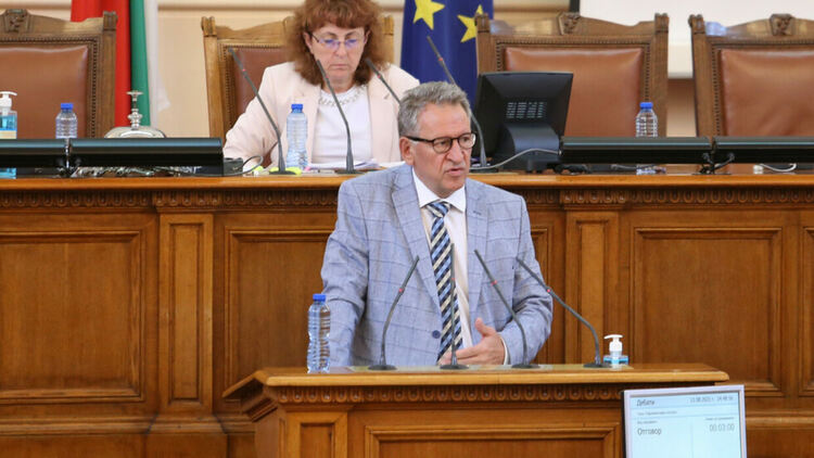 НС прие актуализацията на бюджета на НЗОК на първо четене