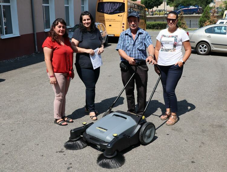 Община Ардино закупи нов електрически скутер и нова метачна машина