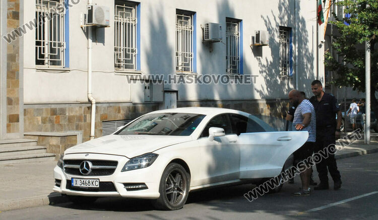 Бой и стрелба в центъра на Хасково