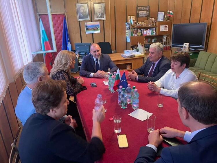 Днес президентът Румен Радев е в Смолян