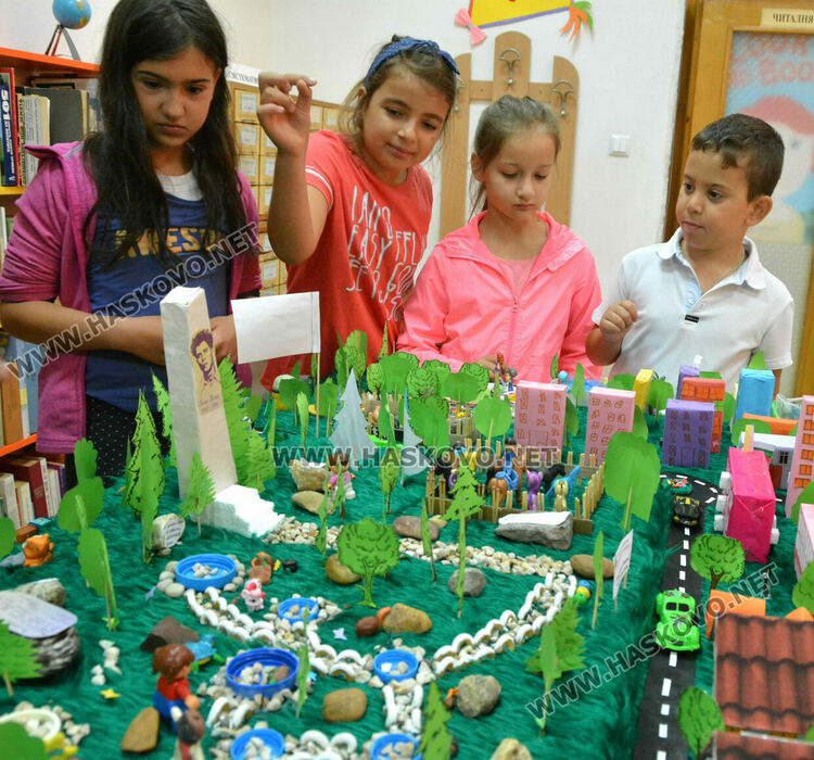 Изработиха макет на Димитровград от пластмаса и картон