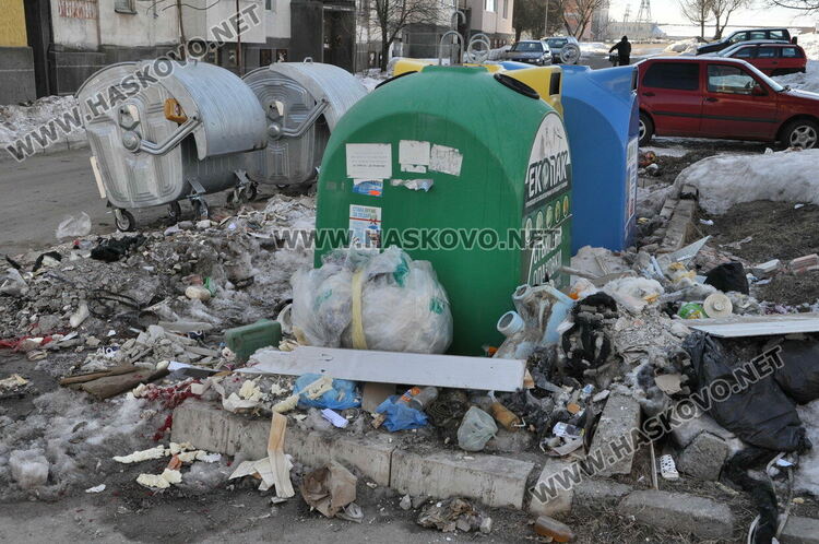 Отложиха делото за такса смет в Хасково за 2021 г. заради искания за нови доказателства