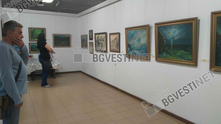 Традиционна изложба на творците от Художествената галерия се открива в КДК