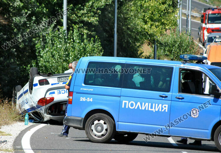 25-годишен полицай загина при катастрофа със служебен автомобил