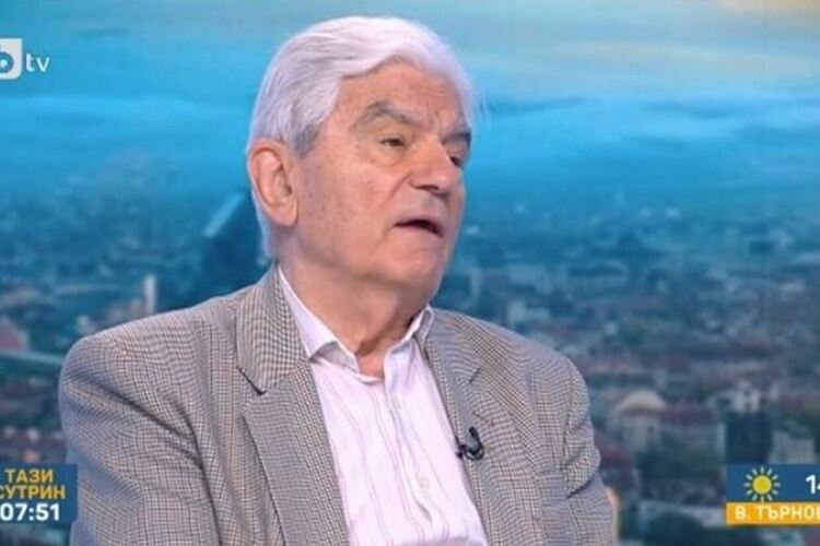 Акад. Петрунов: Смъртността у нас от COVID-19 е необяснима, вирусът ще мутира безкрайно