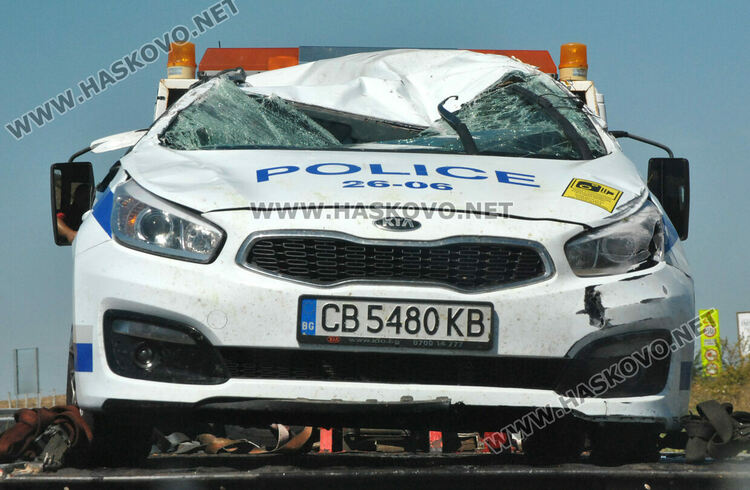 25-годишен полицай загина при катастрофа със служебен автомобил