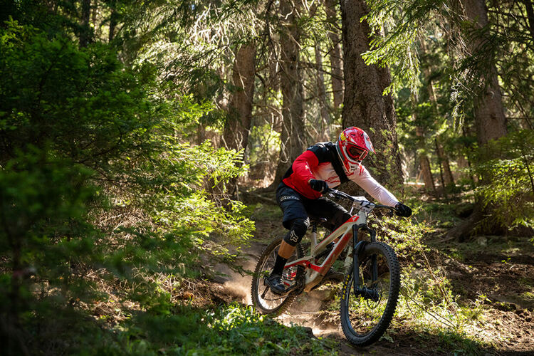 Започва ендуро предизвикателството „Елевейшън 999“ в Пампорово и района