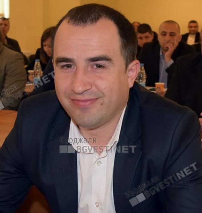 Кадир Мустафов