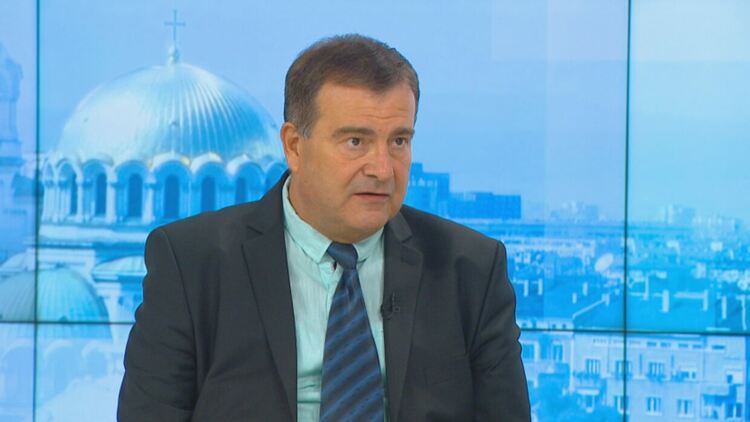 Здравният зам.-министър за заведенията и ограниченията за лекарства