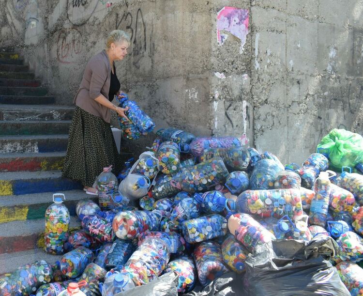 Повече от тон и половина килограма капачки предаде община Асеновград за кампанията "Капачки за бъдеще" 