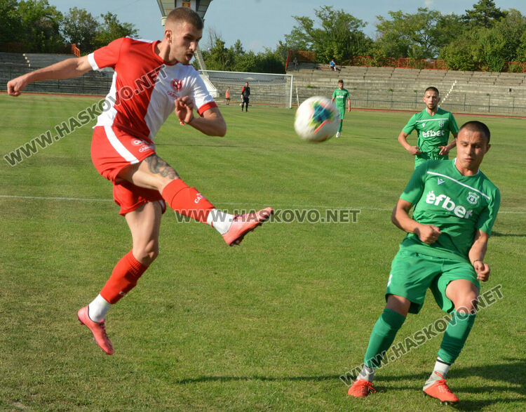 &ldquo;Саяна Хасково&rdquo; победи &ldquo; Родопа&rdquo; с 2:0