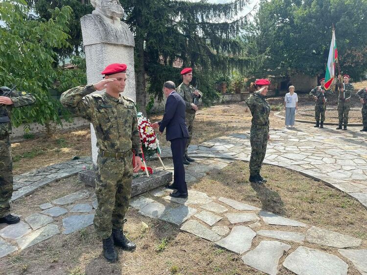 Зам.-кметът на Асеновград Петров : "Съединението прави силата", а силата е в нашите собствени ръце