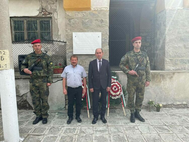 Зам.-кметът на Асеновград Петров : "Съединението прави силата", а силата е в нашите собствени ръце